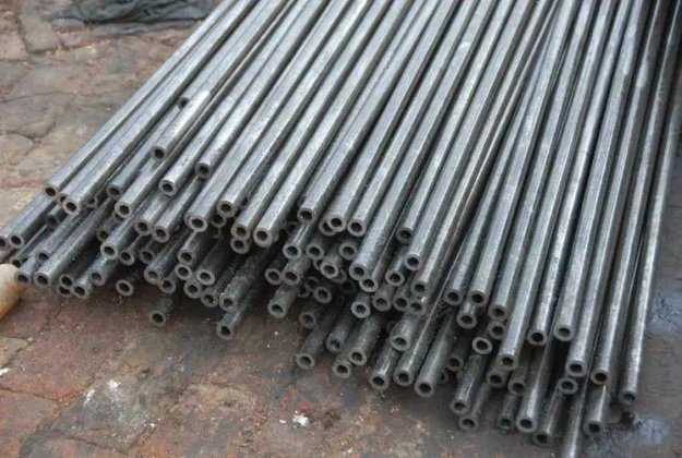 小口徑精密無(wú)縫管